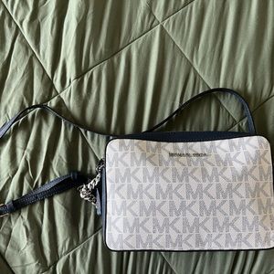 Michael Kors crossover bag